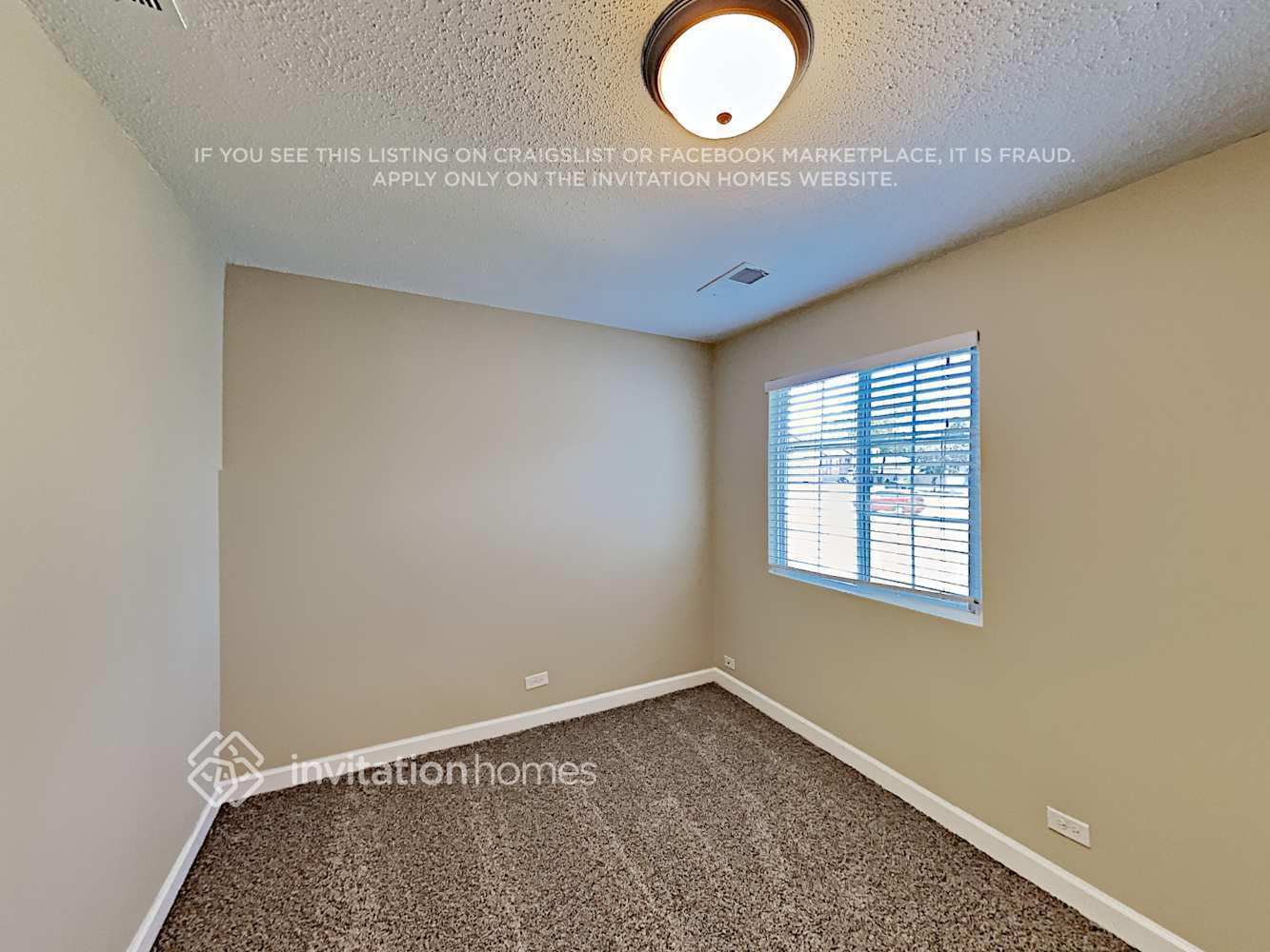 Building Photo - 3805 Clipper Dr