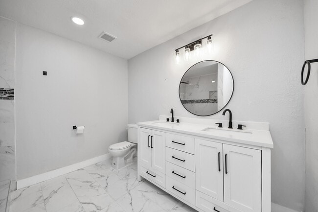 Building Photo - 503 Schilling Ave