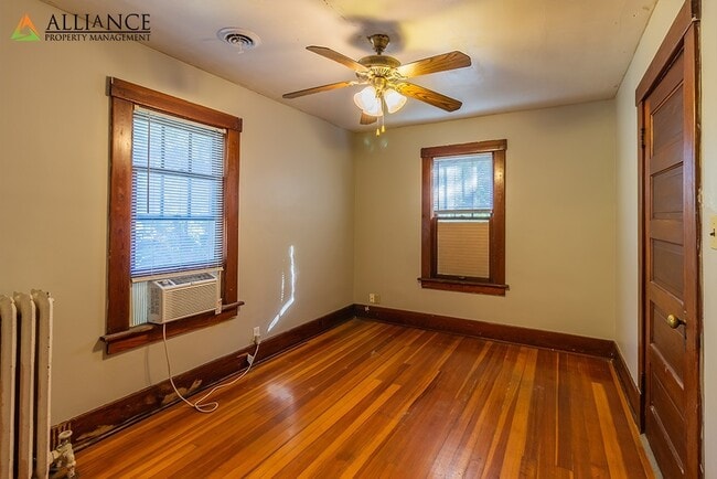 Building Photo - Fifteenth St. 344 N.