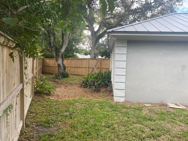 Building Photo - 1435 Wyn Cove Dr
