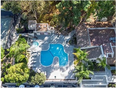 Building Photo - 22795 Lakeway Dr