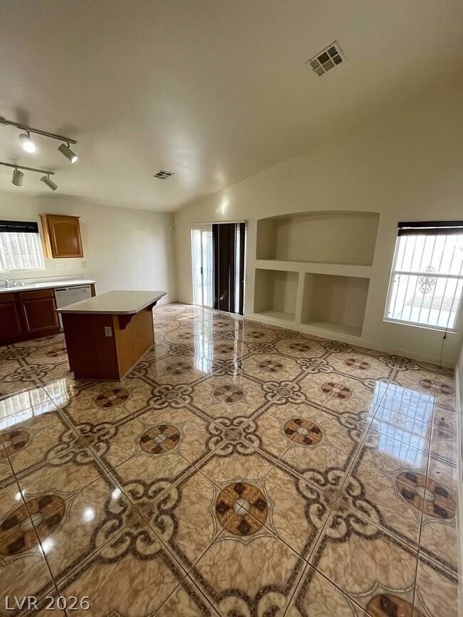 Building Photo - 4406 Cinema Ave