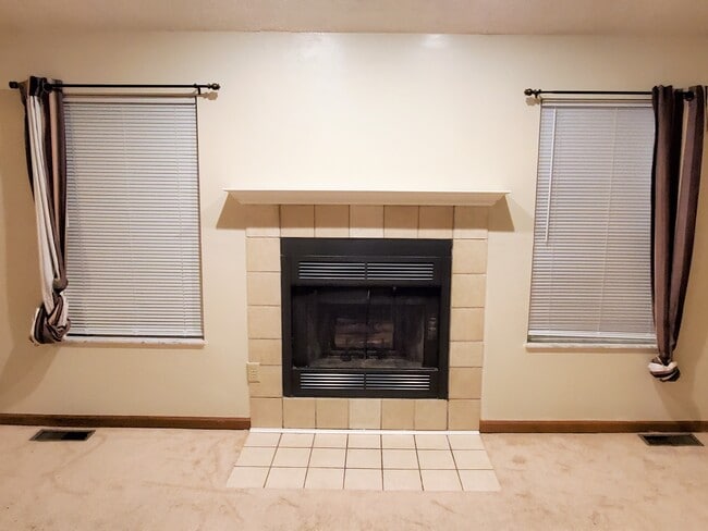 FP in Great Room - 6423 Plankton Dr