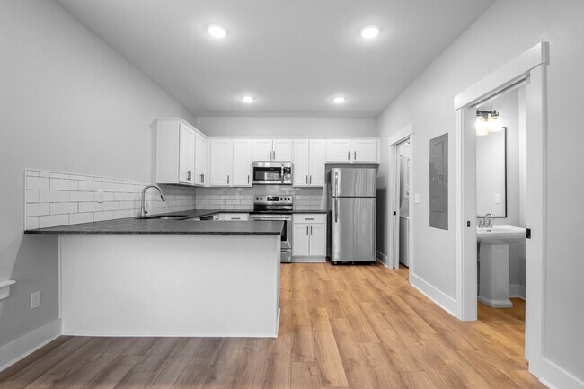 Building Photo - Argenta 1 Bed 1.5 Bath Luxury Energy Effic...