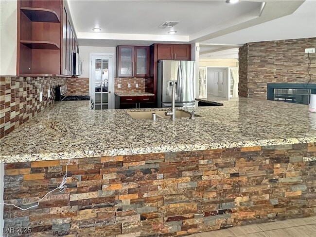 Building Photo - 8305 Bermuda Beach Dr