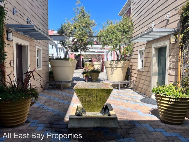 Building Photo - 2 br, 1 bath House - 1535 Brunswig Lane