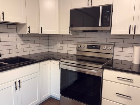 Kitchen - 313 Valley Stream Ln