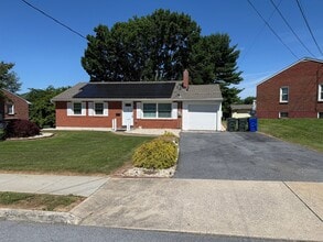 Building Photo - 249 Daycotah Ave