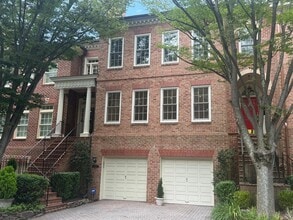 Building Photo - 2035 Mayfair McLean Ct