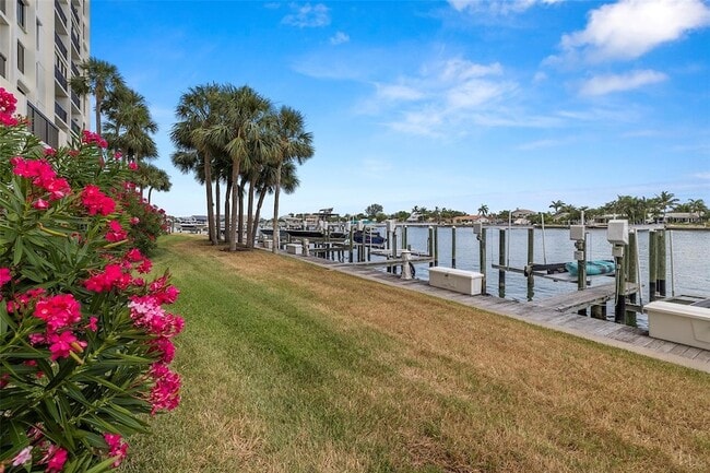 Building Photo - 9425 Blind Pass Rd