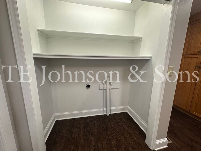 Building Photo - 2722 Winslow Ln