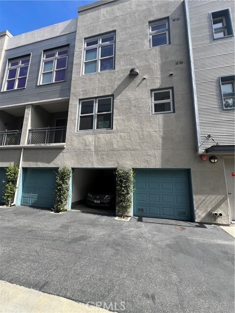 Building Photo - 204 N Spurgeon St