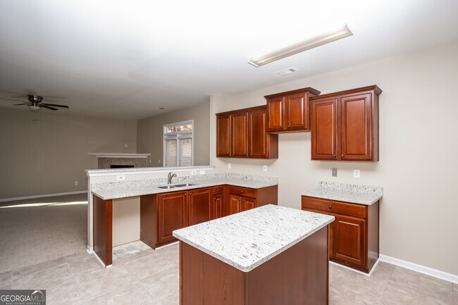 Building Photo - 2196 Greenwood Meadows Ln