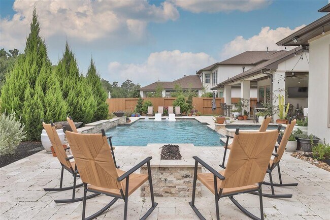Building Photo - 13011 Mustang River Dr