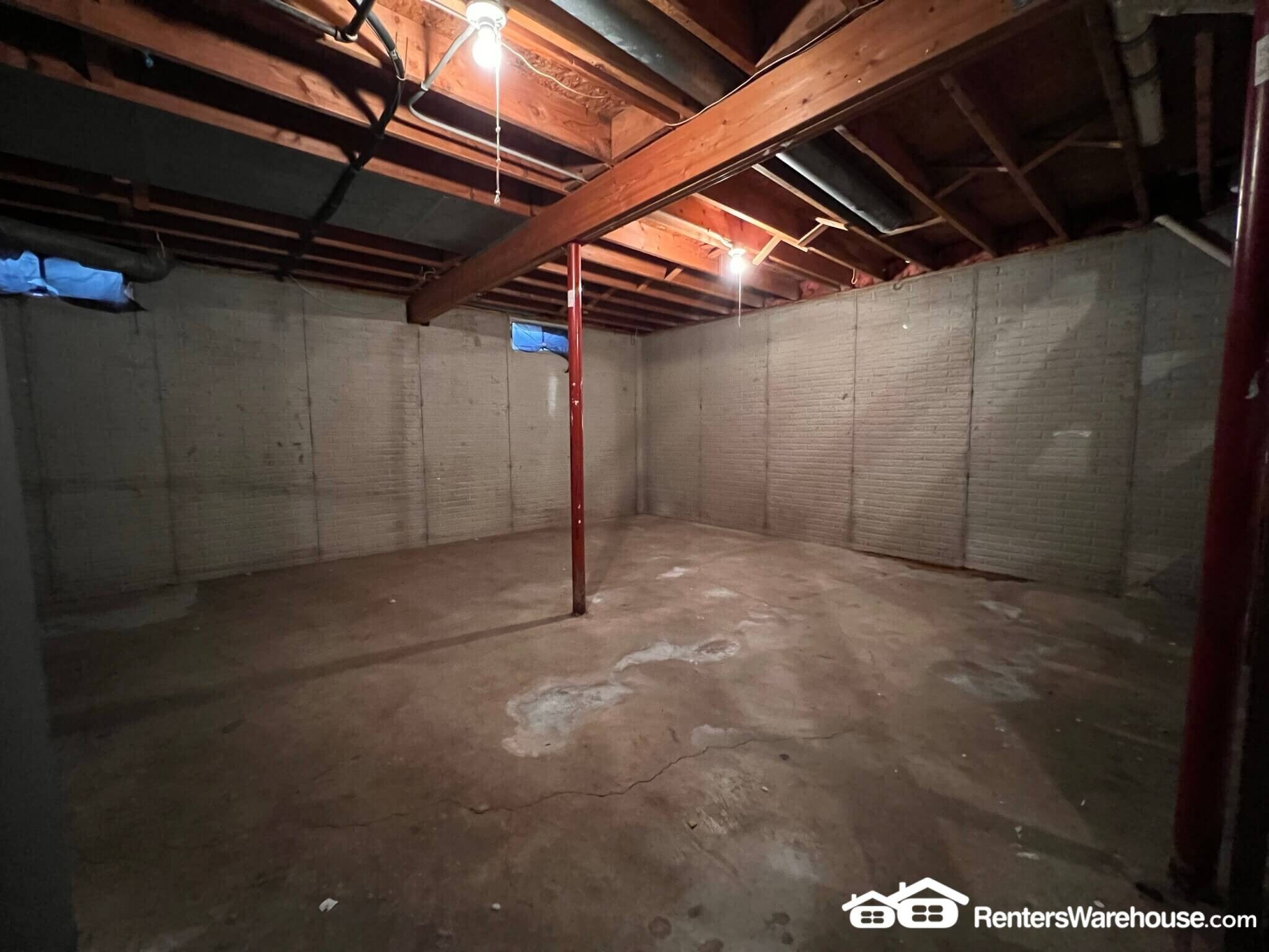 Building Photo - 802 Hartford Ave