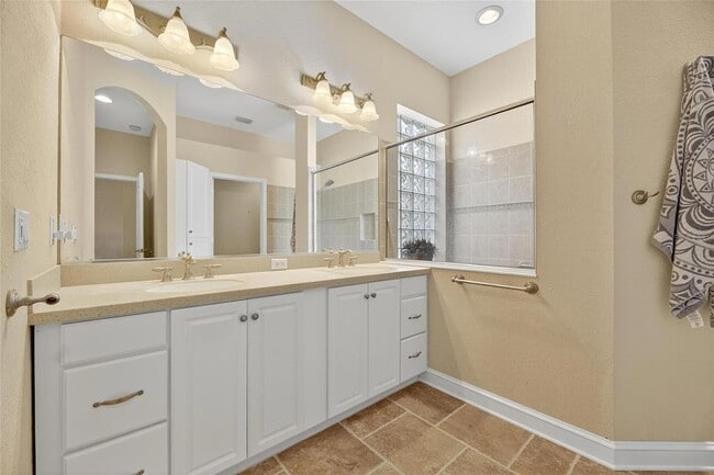 Building Photo - 1039 Emerald Dunes Dr