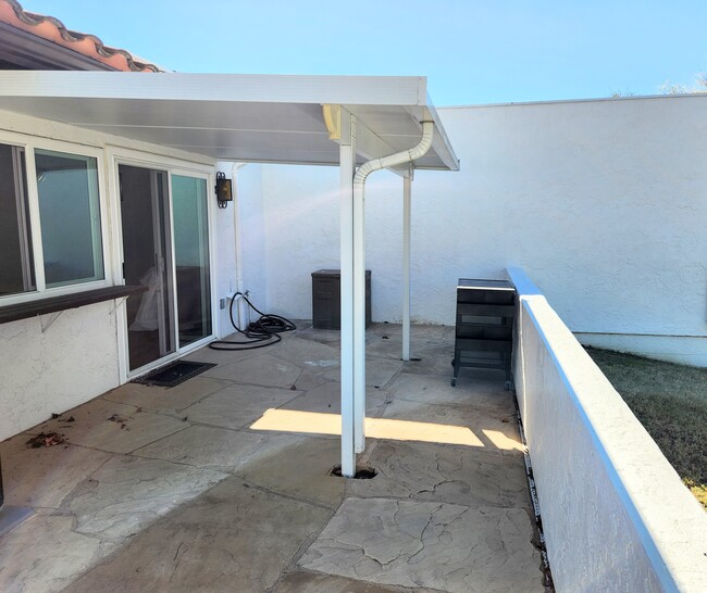 Building Photo - 12711 Caminito Cancion