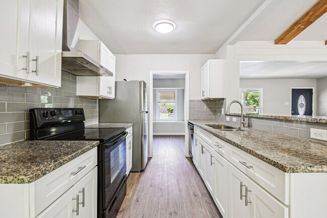 Building Photo - 4218 Mabuni Dr