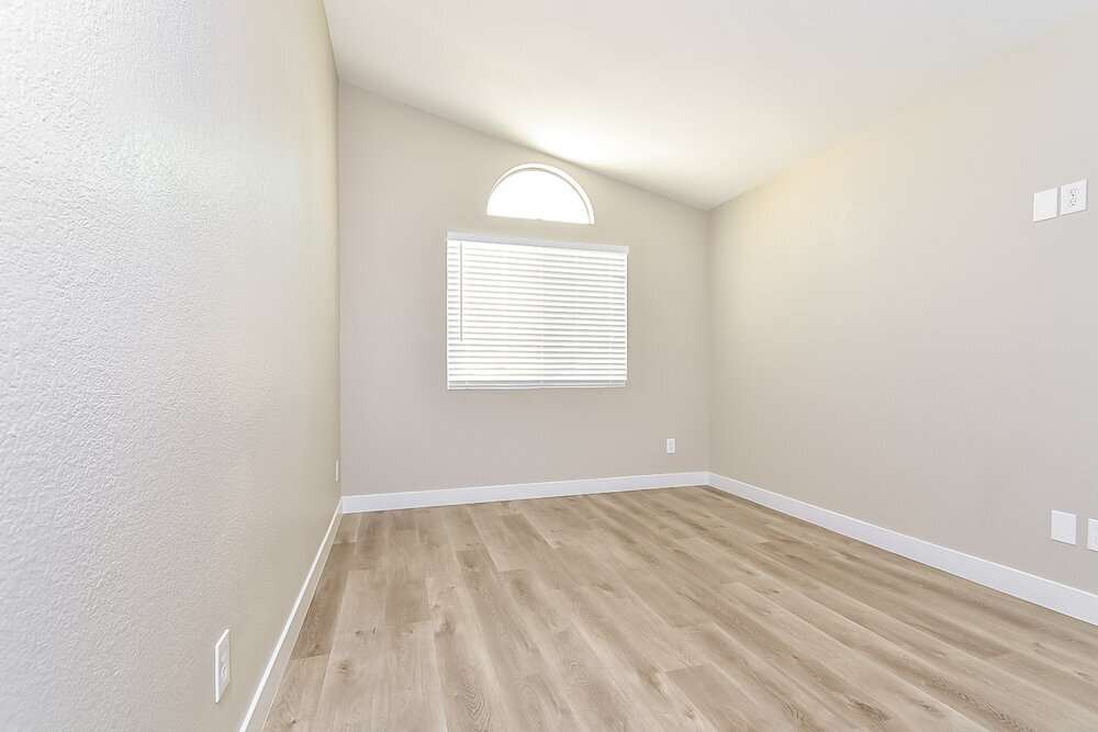 Building Photo - 7017 Desert Clover Ct