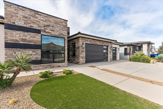 Building Photo - 3144 Canyonlands Rd