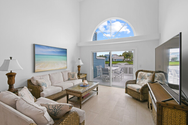 Building Photo - 1113 Ocean Dunes Cir