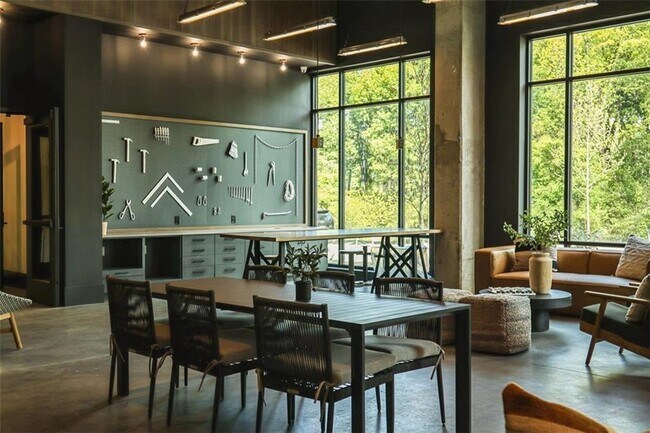 Building Photo - 1330 Fairmont Ave NW