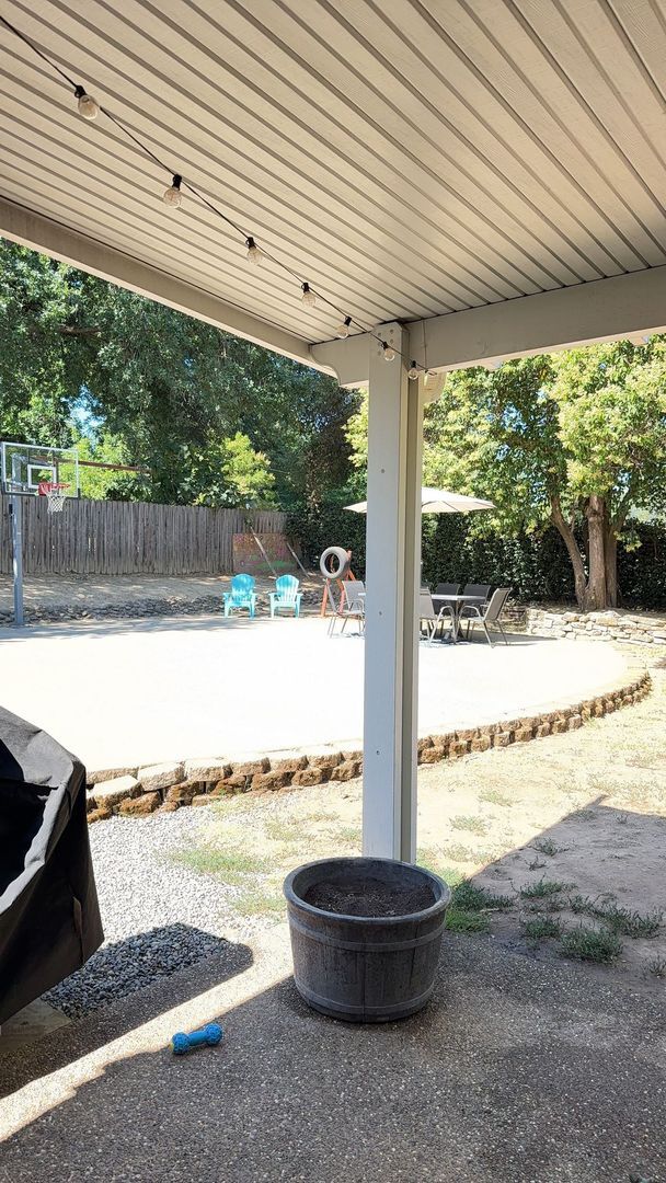 Building Photo - Beautiful Orangevale Home