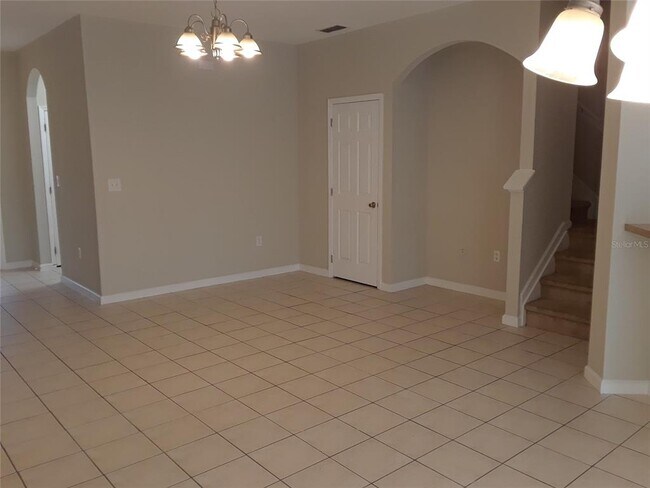 Building Photo - 2533 Old Kent Cir