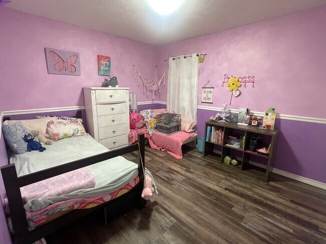 Building Photo - 4060 W Mesa St