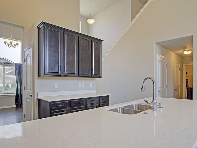 Building Photo - 10801 Saco Dr
