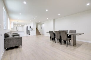 Building Photo - 7711 Forsythe St