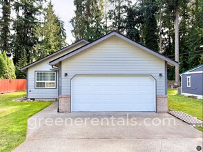 Building Photo - Coming Soon! 3BR/2BA Rambler in Nisqually ...