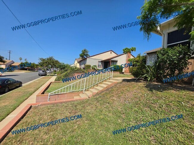Building Photo - Gorgeous Turnkey 4 BD / 2.5 BA Home in Hawthorne