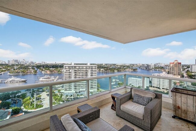 Building Photo - 101 S Fort Lauderdale Beach Blvd