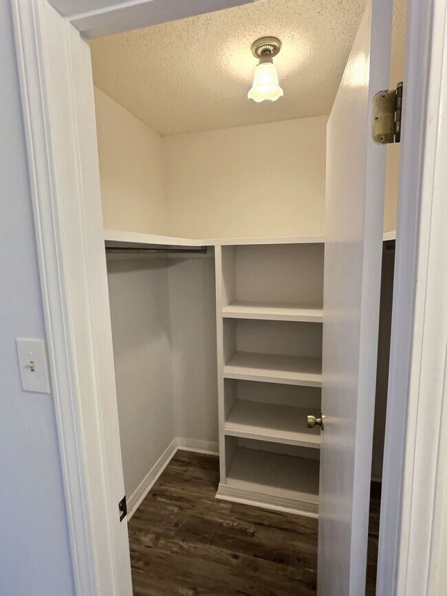 Building Photo - 2 Bedroom 2 Bathroom home in Biloxi, MS!