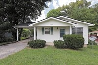 Building Photo - House Close To Campus!