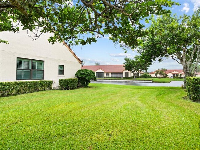 Building Photo - 8292 Waterline Dr