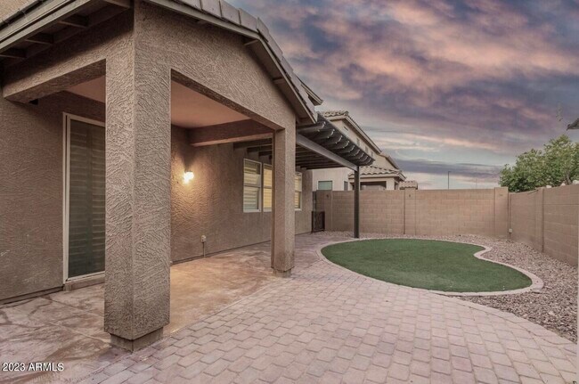 Building Photo - 12025 W Avenida Del Rey