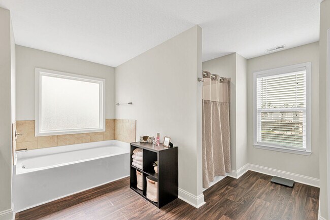 Building Photo - 301 Bear Run