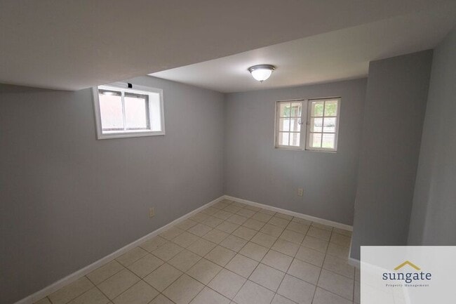 Building Photo - 831 N Chapel Gate Ln