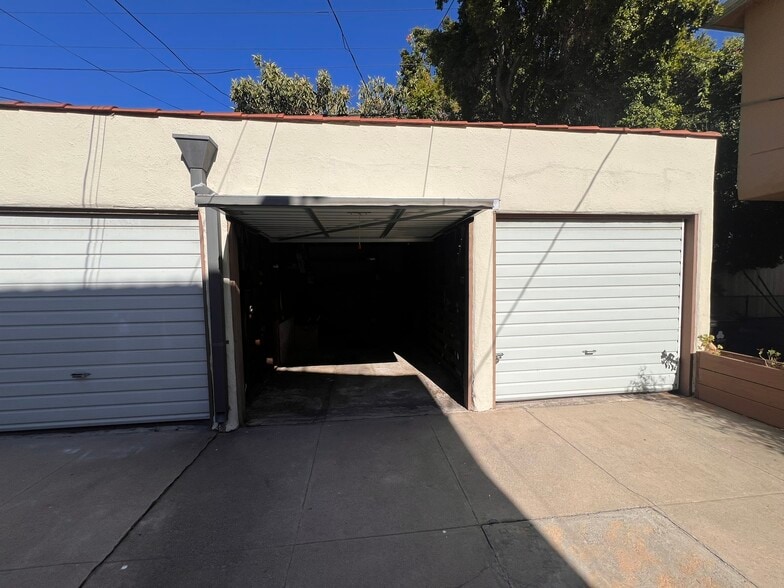 Garage (Storage Only) - 1248 S La Jolla Ave