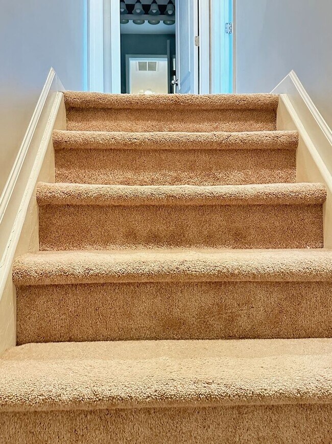 Building Photo - COMING SOON! Beautiful 3 Bed, 2.5 Bath Hom...