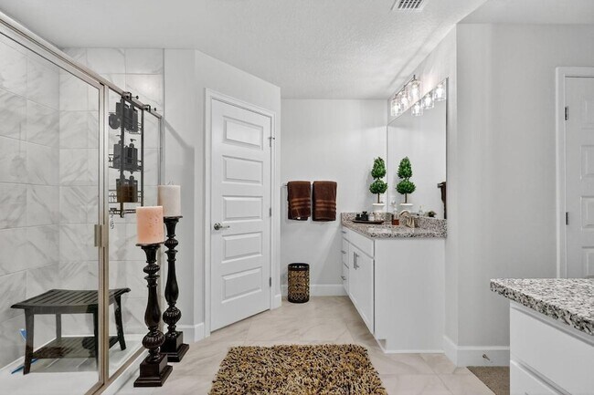 Building Photo - 8652 Waterstone Blvd