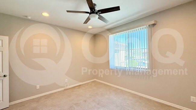 Building Photo - 25945 W Horsham Dr