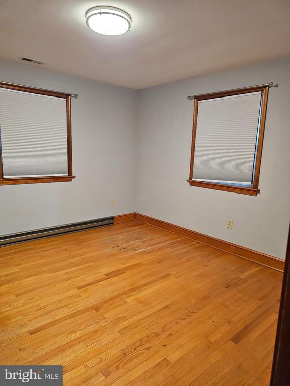 Building Photo - 615 Villa Ave