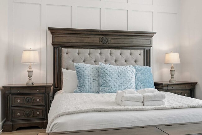 Building Photo - 304 Palm Beach Dr