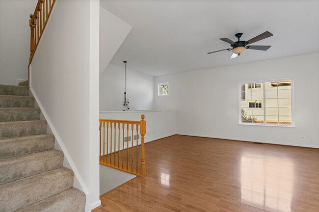 Building Photo - 71 Monarch Dr