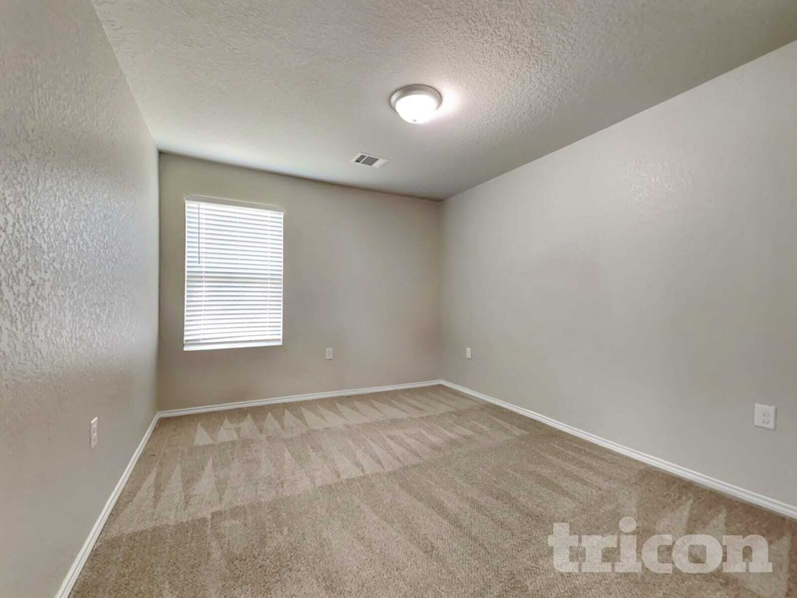 Building Photo - 13231 Ashworth Blvd