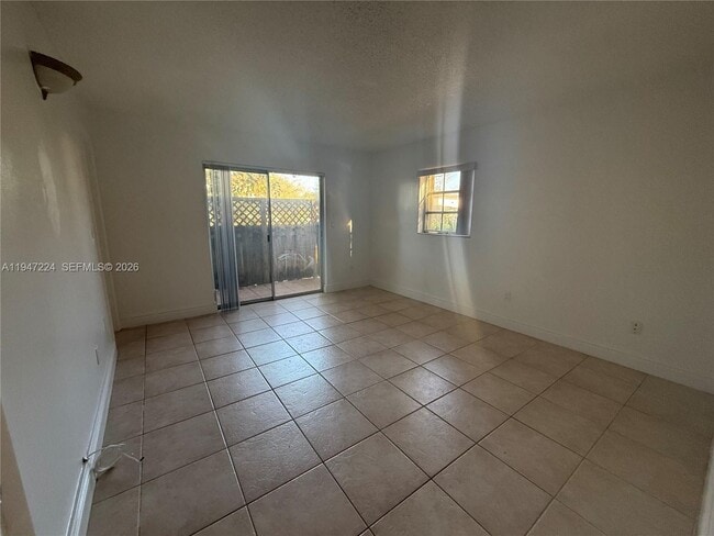 Building Photo - 8500 SW 109th Ave