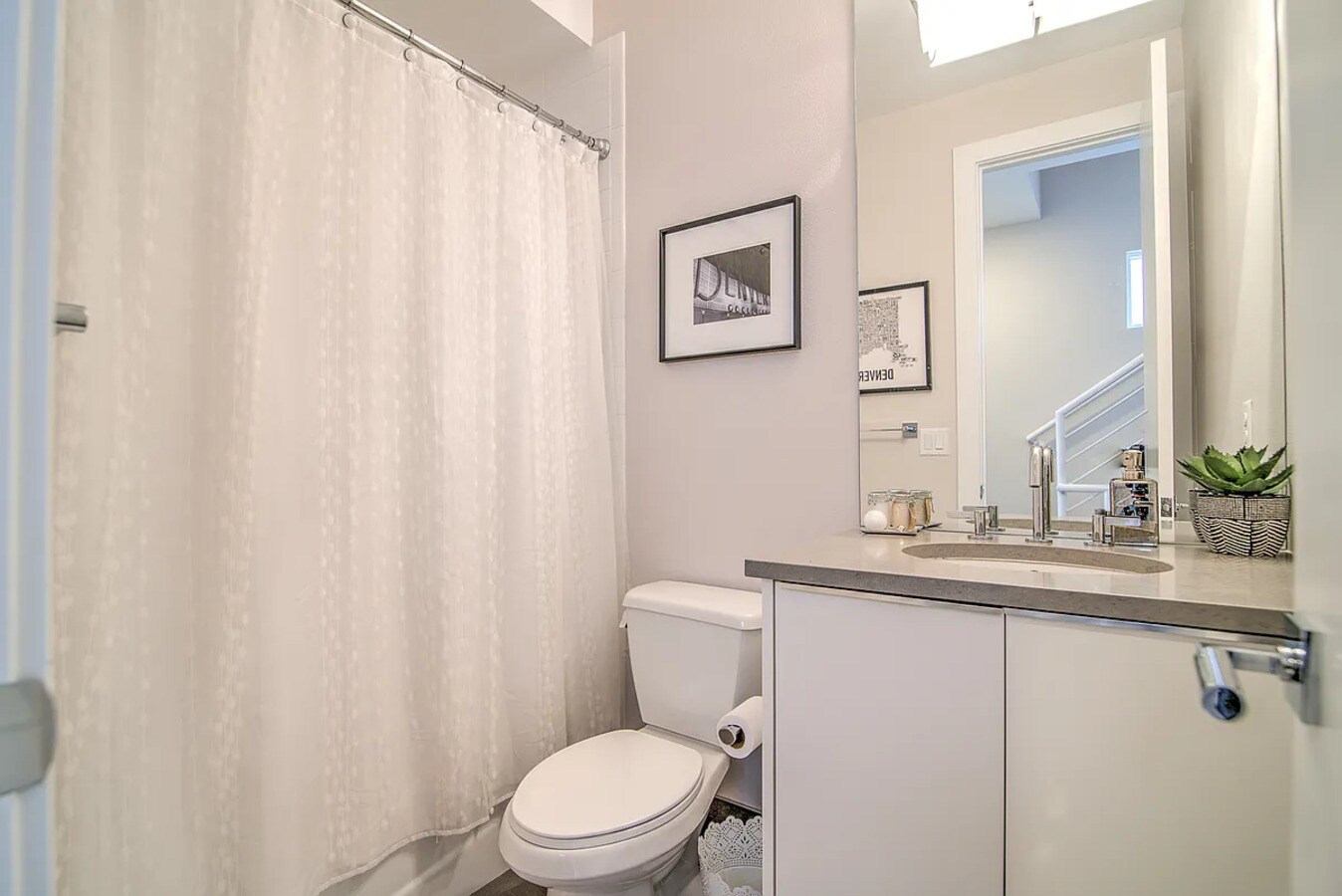 Building Photo - 2945 Umatilla St